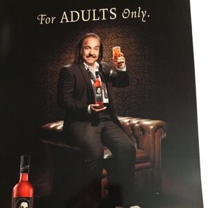 LADIES WALL ART>PARTY ROOM